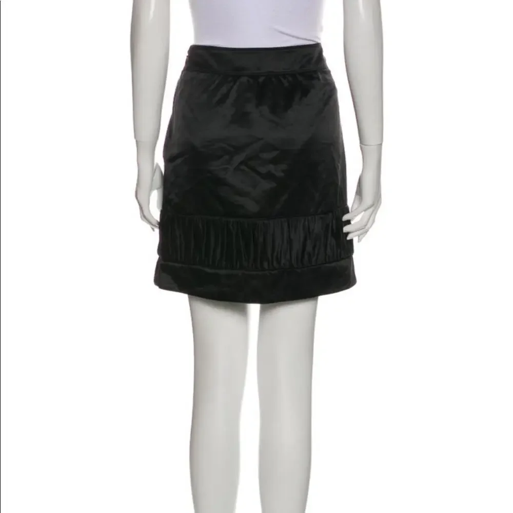 Burberry wool and silk black skirt 6 Medium - Picture 3 of 9